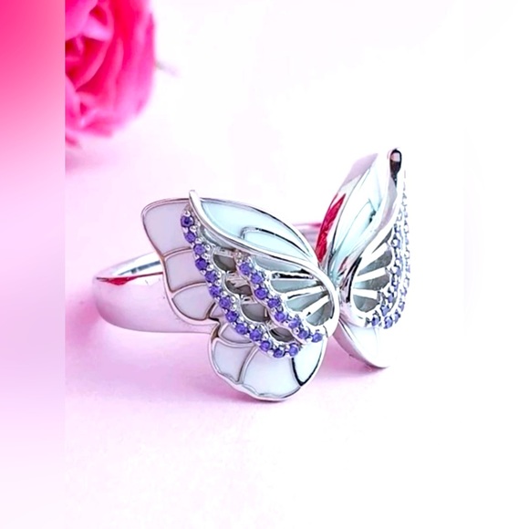 Cubic Zirconia Decor Butterfly Design Ring - Picture 1 of 9